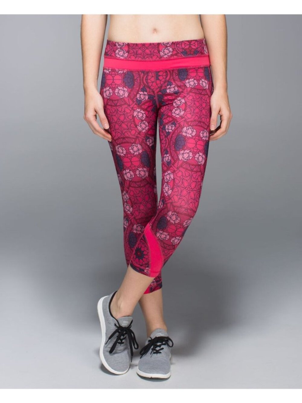 Lululemon Size 4 Pink Guava Boom Juice Floral Run Inspire Crop II Yoga Leggings